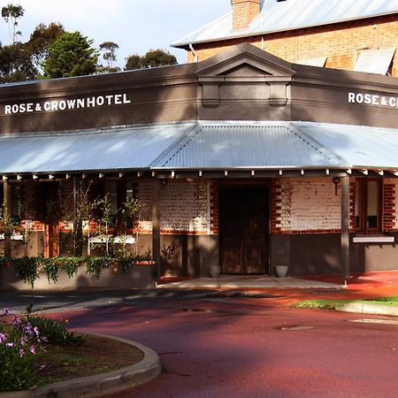 Rose & Crown Hotel Perth Exterior photo