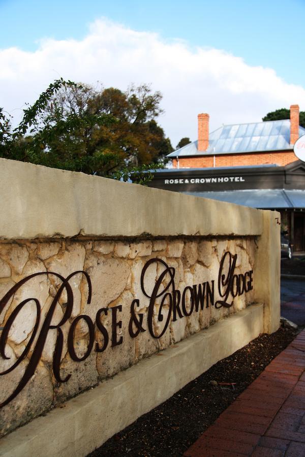 Rose & Crown Hotel Perth Exterior photo